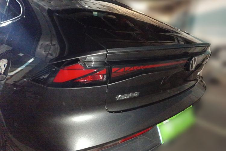 Used CHANGAN UNI-V 2022 1.5T Smart Navigation Version Rear