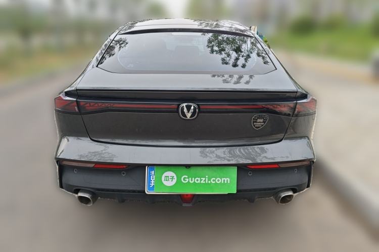 Used CHANGAN UNI-V 2022 1.5T Smart Navigation Version Rear
