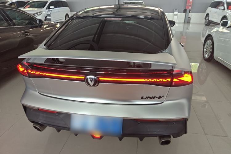 Used CHANGAN UNI-V 2022 1.5T Prestige Version Rear