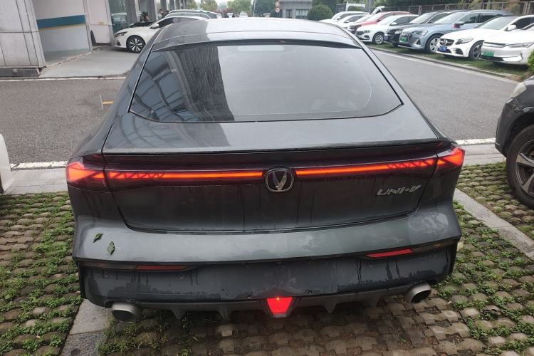 Used CHANGAN UNI-V 2022 1.5T Prestige Version Rear