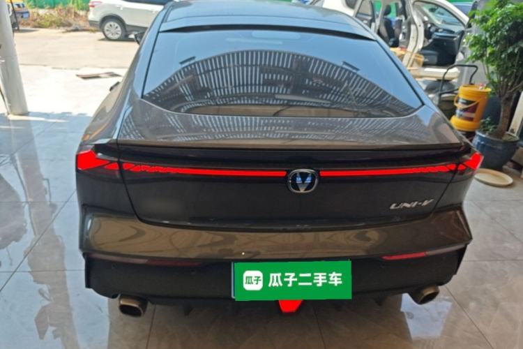 Used CHANGAN UNI-V 2022 1.5T Prestige Version Rear