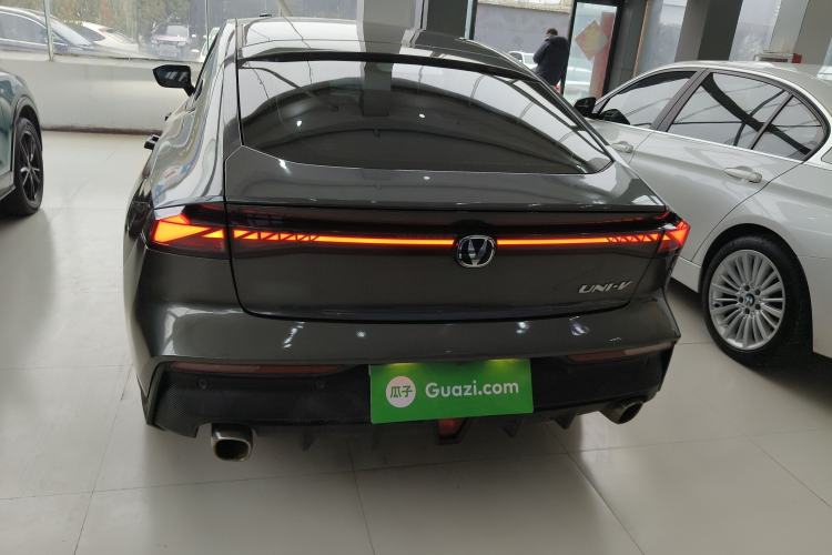 Used CHANGAN UNI-V 2022 1.5T Prestige Version Rear