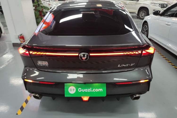 Used CHANGAN UNI-V 2022 1.5T Prestige Version Rear