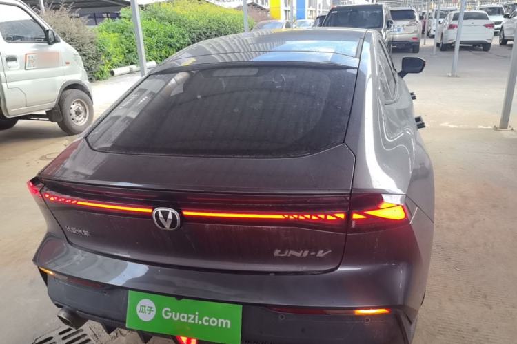 Used CHANGAN UNI-V 2022 1.5T Prestige Version Rear