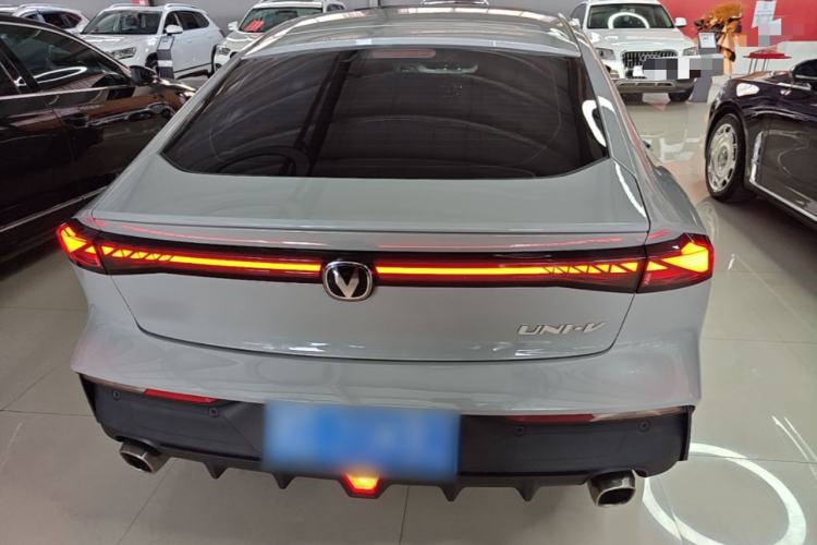 Used CHANGAN UNI-V 2022 1.5T Prestige Version Rear