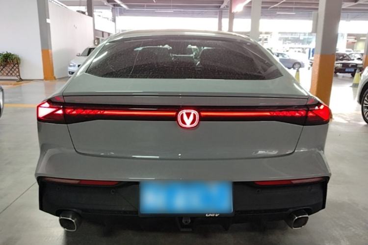 Used CHANGAN UNI-V 2022 1.5T Prestige Version Rear
