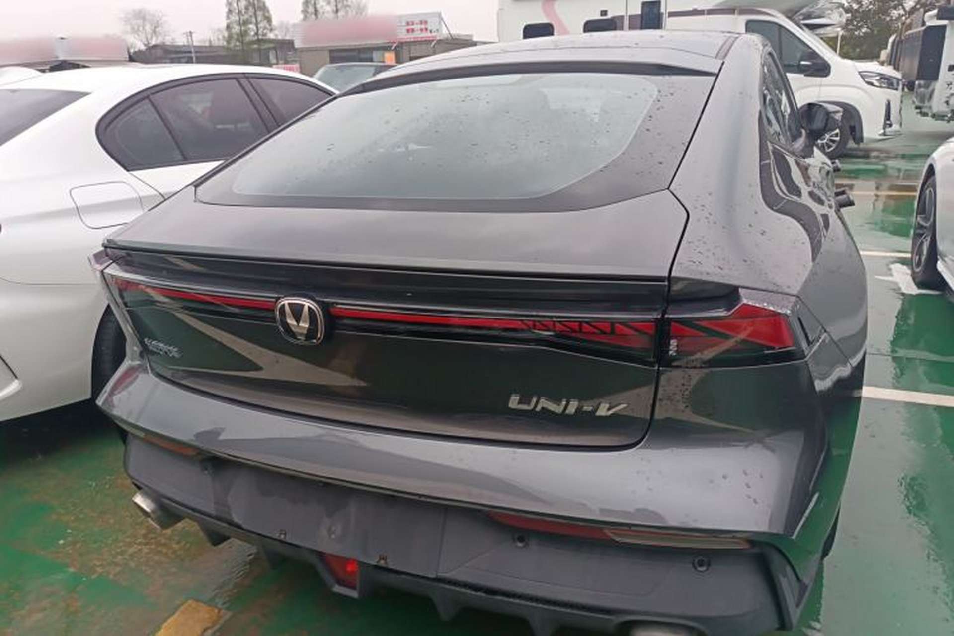 Used CHANGAN UNI-V 2022 1.5T Prestige Version Rear