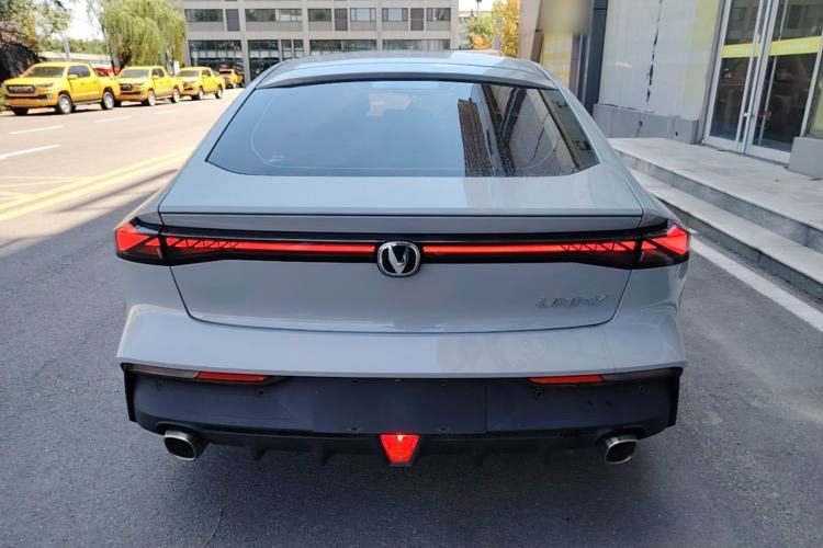 Used CHANGAN UNI-V 2022 1.5T Prestige Version Rear