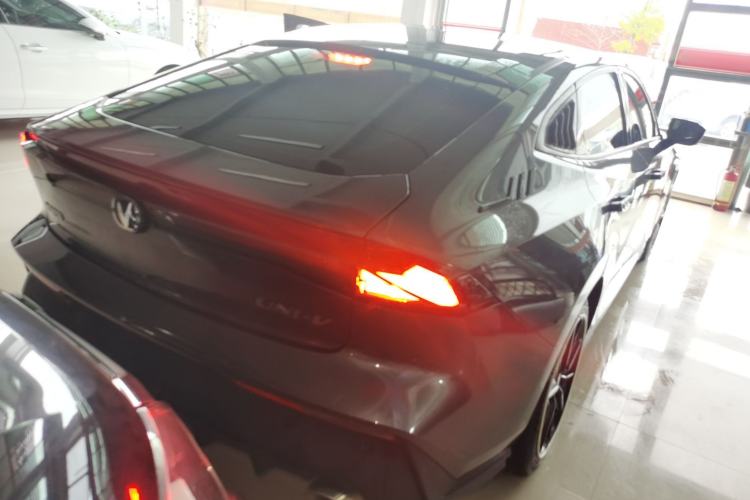 Used CHANGAN UNI-V 2022 1.5T Prestige Version Rear Right 45 Deg