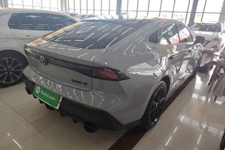 Used CHANGAN UNI-V 2022 1.5T Prestige Version Rear Right 45 Deg