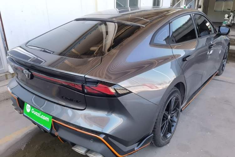 Used CHANGAN UNI-V 2022 2.0T Leading-Speed Edition Rear Right 45 Deg
