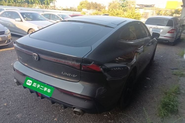 Used CHANGAN UNI-V 2022 1.5T Smart Navigation Version Rear Right 45 Deg