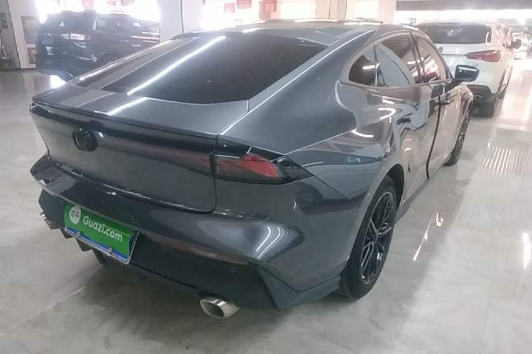 Used CHANGAN UNI-V 2022 1.5T Prestige Version Rear Right 45 Deg