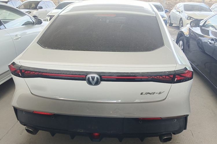 Used CHANGAN UNI-V 2022 1.5T Prestige Version Rear