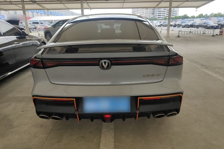 Used CHANGAN UNI-V 2022 1.5T Sport Edition Rear
