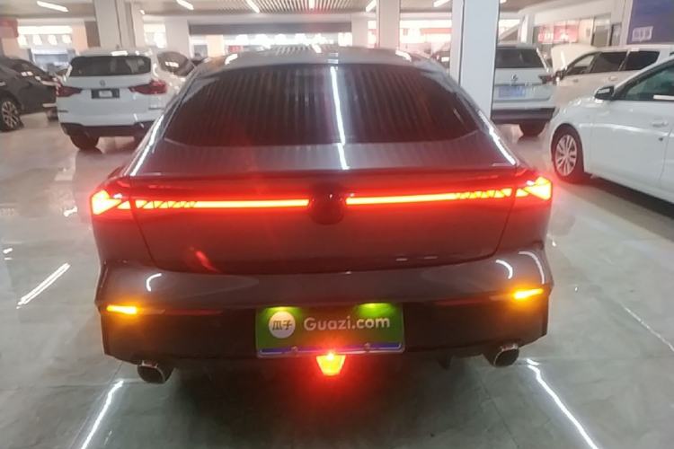 Used CHANGAN UNI-V 2022 1.5T Prestige Version Rear