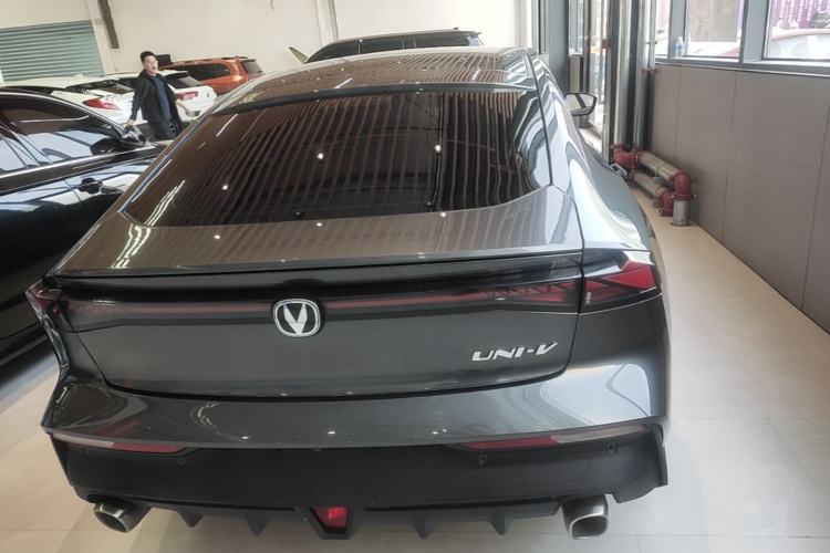 Used CHANGAN UNI-V 2022 1.5T Prestige Version Rear