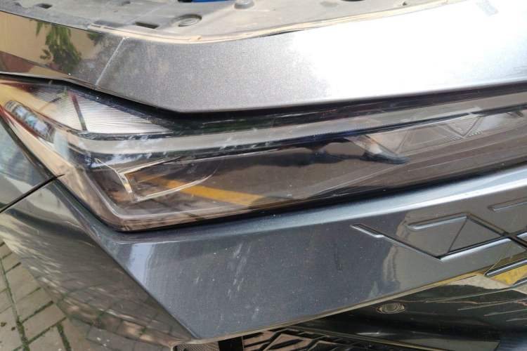 Used CHANGAN UNI-V 2022 1.5T Sport Edition Right Front Headlight