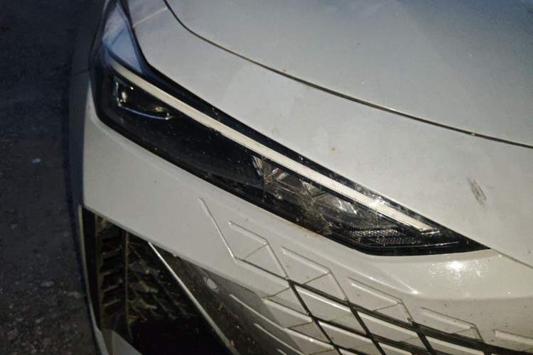 Used CHANGAN UNI-V 2022 1.5T Prestige Version Right Front Headlight