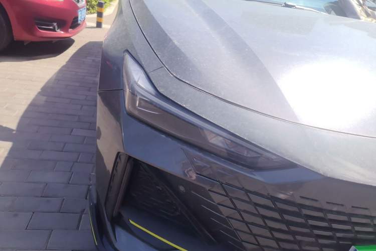 Used CHANGAN UNI-V 2022 1.5T Sport Edition Right Front Headlight