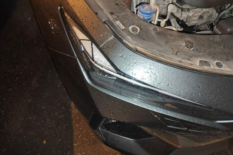 Used CHANGAN UNI-V 2022 1.5T Prestige Version Right Front Headlight