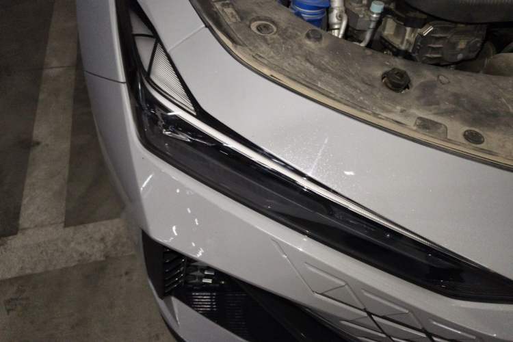 Used CHANGAN UNI-V 2022 1.5T Prestige Version Right Front Headlight