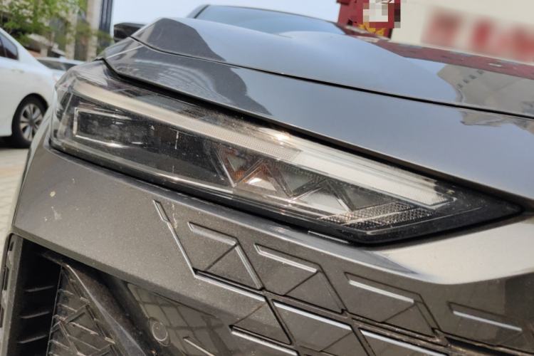 Used CHANGAN UNI-V 2022 1.5T Sport Edition Right Front Headlight
