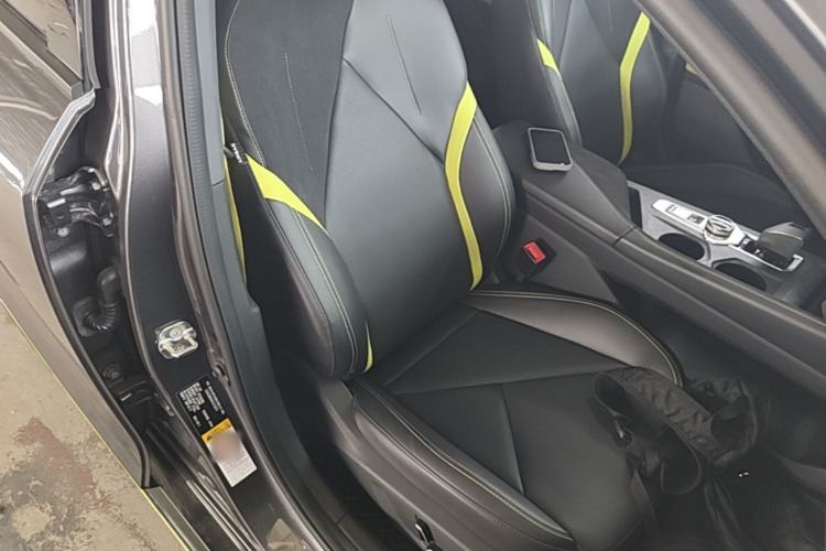 Used CHANGAN UNI-V 2022 1.5T Sport Edition Right Front Seat