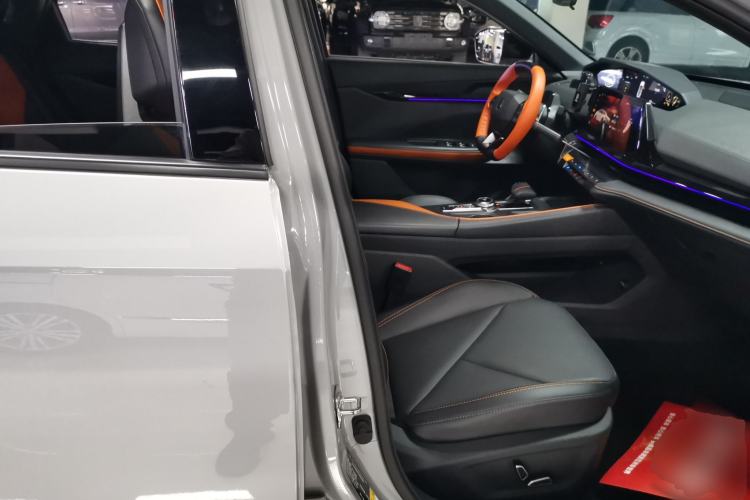 Used CHANGAN UNI-V 2022 1.5T Prestige Version Right Front Seat