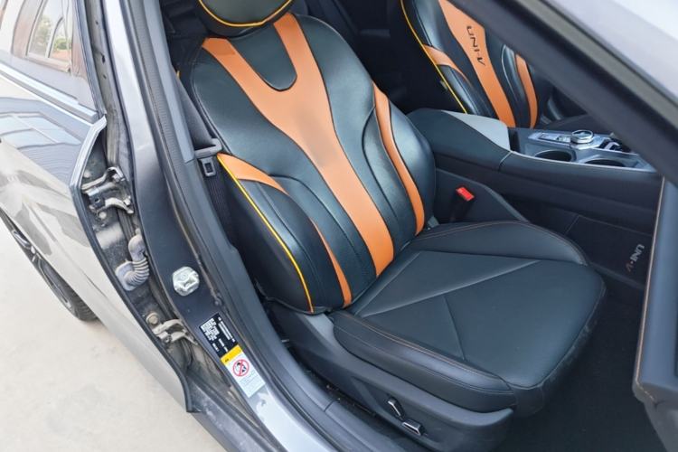 Used CHANGAN UNI-V 2022 1.5T Prestige Version Right Front Seat