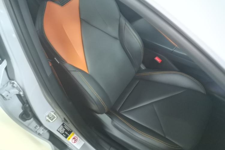 Used CHANGAN UNI-V 2022 1.5T Smart Navigation Version Right Front Seat