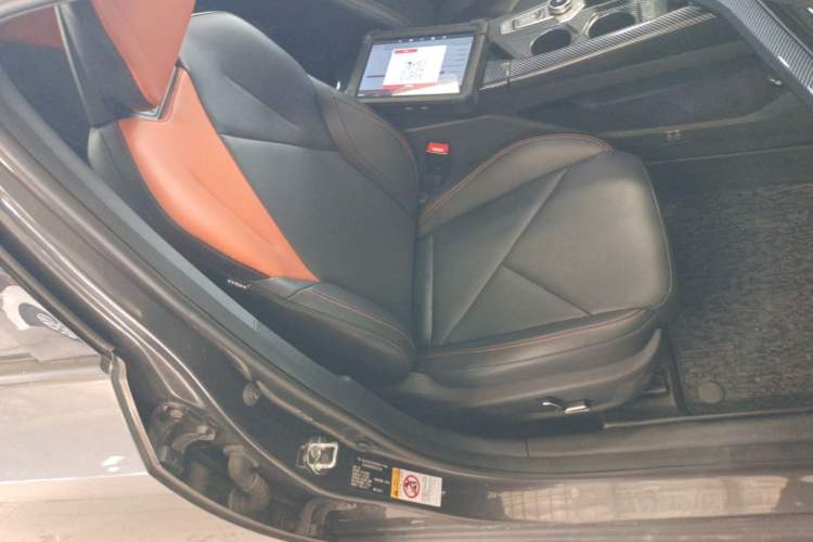 Used CHANGAN UNI-V 2022 1.5T Smart Navigation Version Right Front Seat