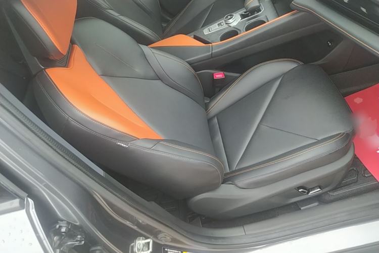 Used CHANGAN UNI-V 2022 1.5T Smart Navigation Version Right Front Seat