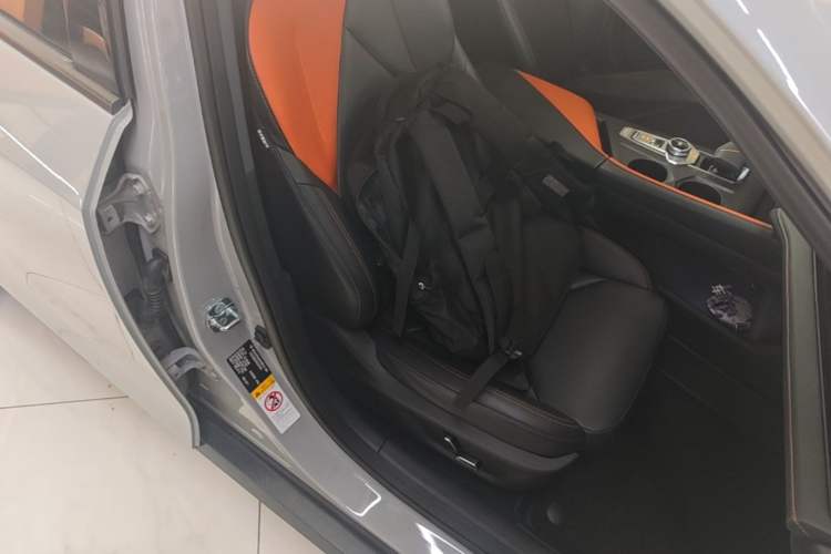 Used CHANGAN UNI-V 2022 1.5T Prestige Version Right Front Seat