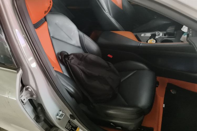 Used CHANGAN UNI-V 2022 1.5T Smart Navigation Version Right Front Seat