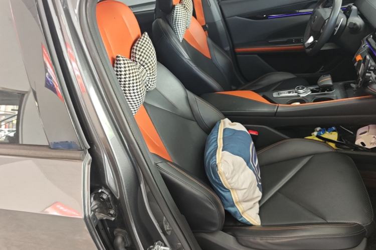 Used CHANGAN UNI-V 2022 1.5T Prestige Version Right Front Seat