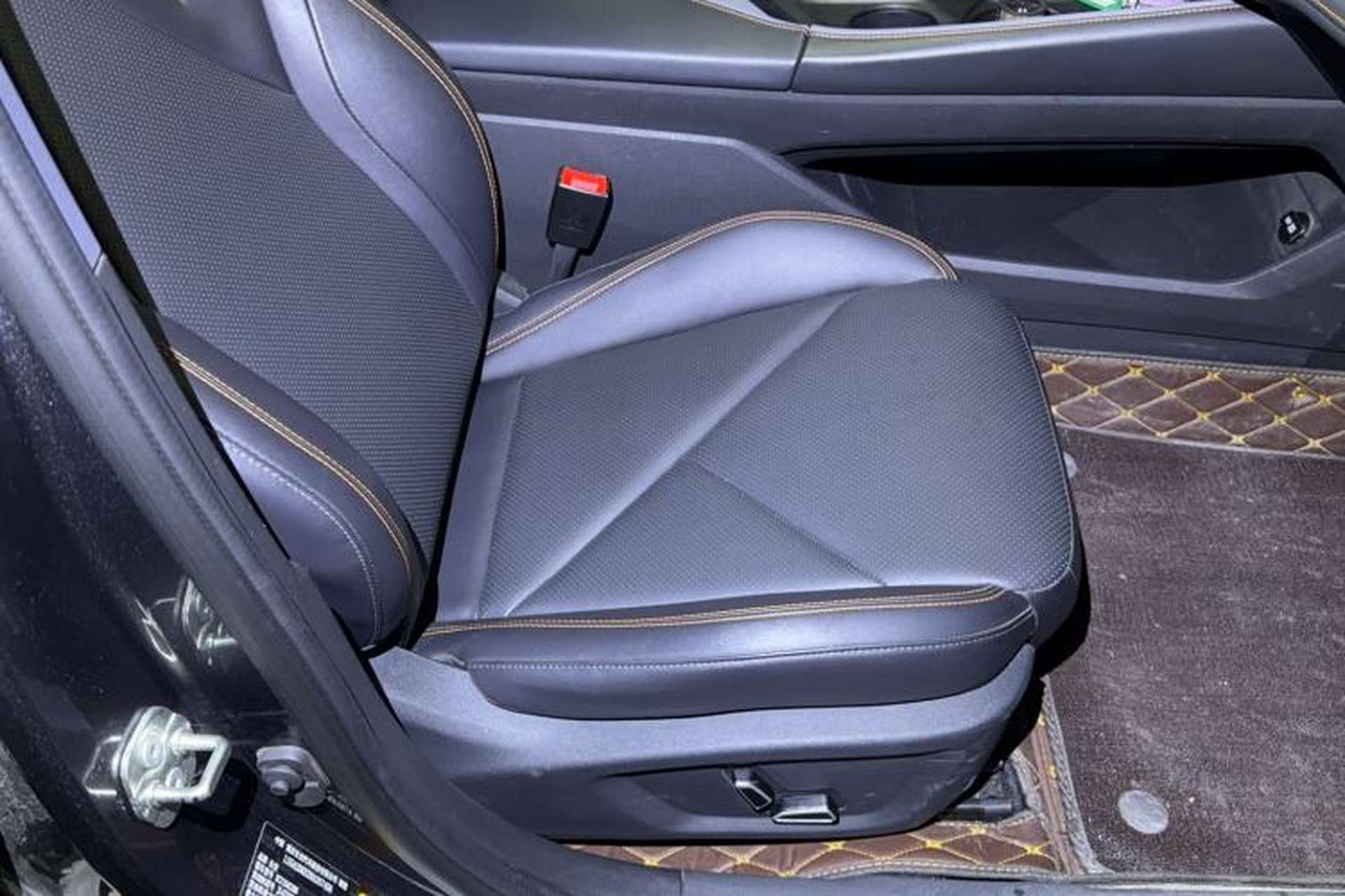 Used CHANGAN UNI-V 2022 1.5T Prestige Version Right Front Seat
