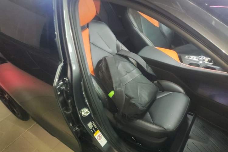 Used CHANGAN UNI-V 2022 1.5T Prestige Version Right Front Seat
