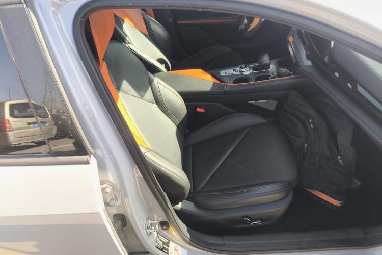 Used CHANGAN UNI-V 2022 1.5T Prestige Version Right Front Seat