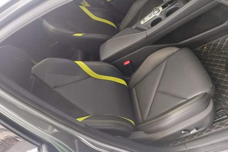 Used CHANGAN UNI-V 2022 1.5T Sport Edition Right Front Seat