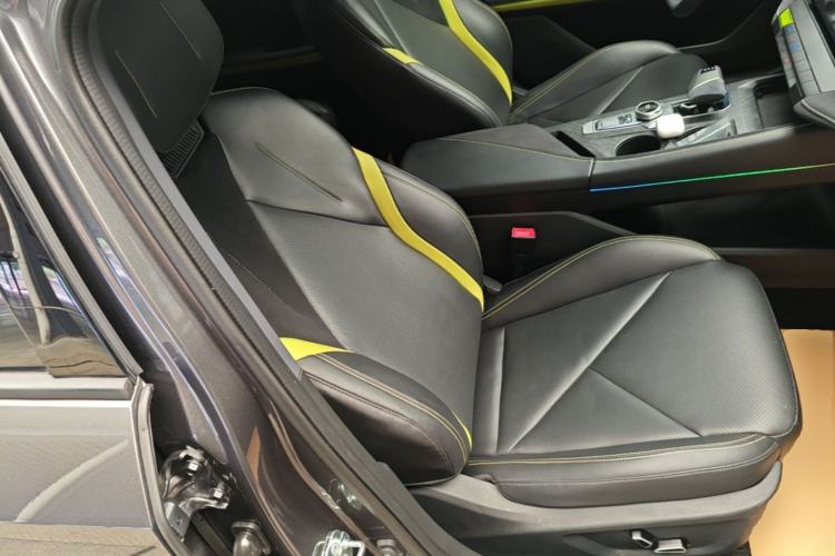 Used CHANGAN UNI-V 2022 1.5T Sport Edition Right Front Seat