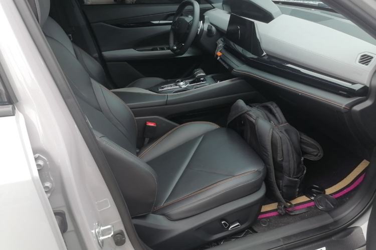 Used CHANGAN UNI-V 2022 1.5T Prestige Version Right Front Seat