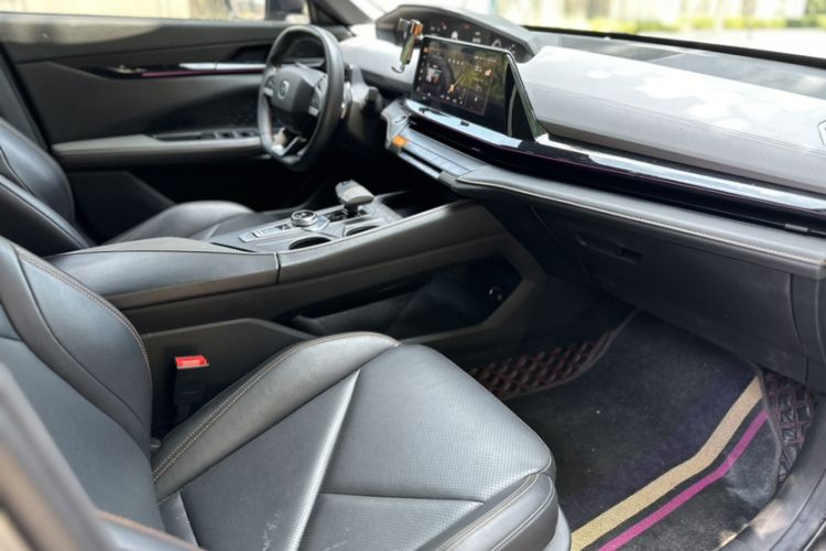 Used CHANGAN UNI-V 2022 1.5T Prestige Version Right Front Seat