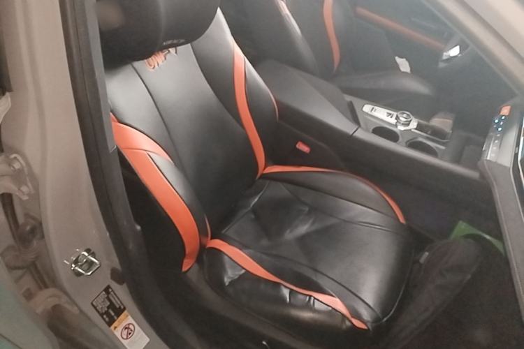 Used CHANGAN UNI-V 2022 1.5T Sport Edition Right Front Seat