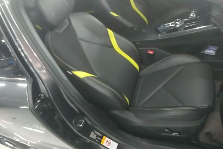 Used CHANGAN UNI-V 2022 1.5T Sport Edition Right Front Seat