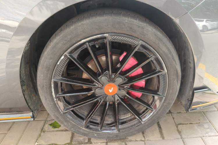 Used CHANGAN UNI-V 2022 1.5T Sport Edition Right Front Wheel Hub