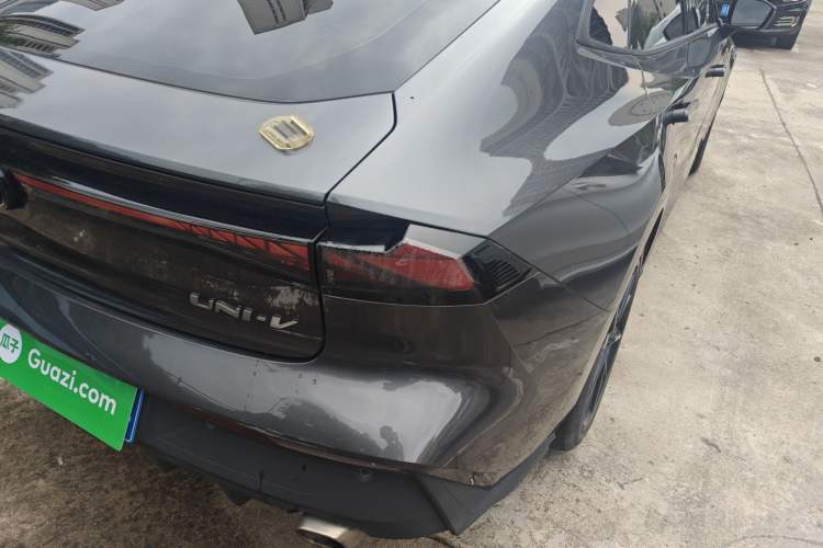 Used CHANGAN UNI-V 2022 1.5T Prestige Version Right Rear Taillight