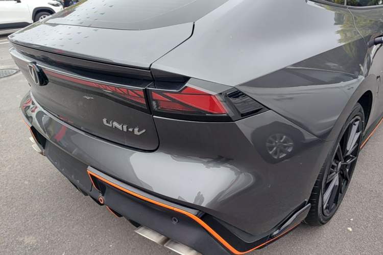 Used CHANGAN UNI-V 2022 1.5T Sport Edition Right Rear Taillight