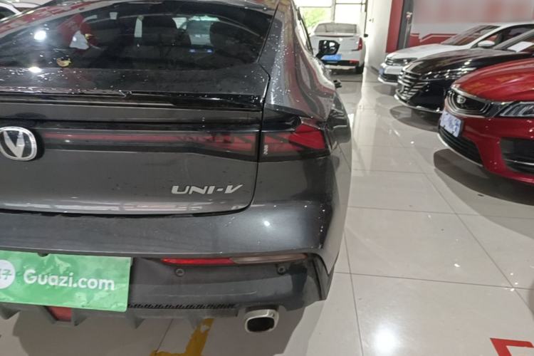 Used CHANGAN UNI-V 2022 1.5T Prestige Version Right Rear Taillight