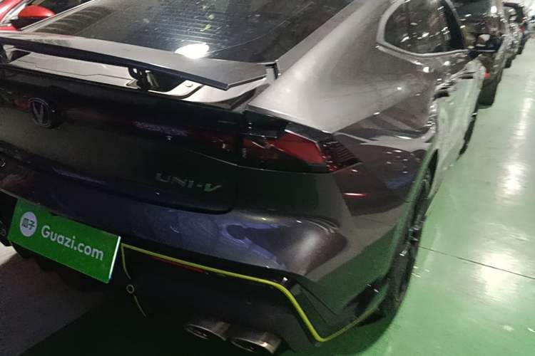 Used CHANGAN UNI-V 2022 1.5T Sport Edition Right Rear Taillight